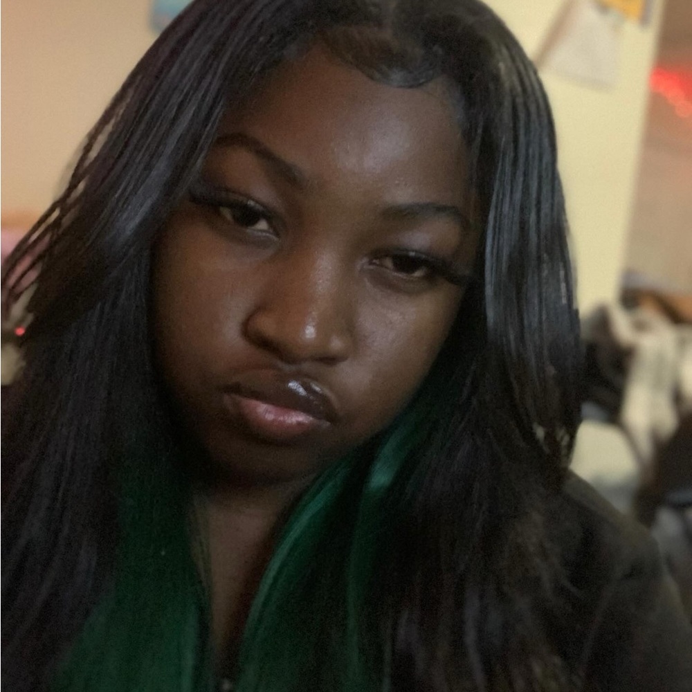 Meet your Posher, Jeidine